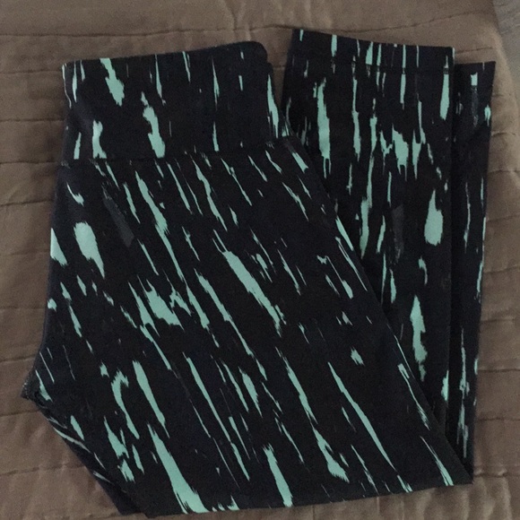 lululemon athletica Pants - Wunder under crops